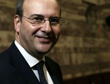 Κωστής Χατζηδάκης: Έγινε μπαμπάς στο πρώτο του παιδί (φωτό)